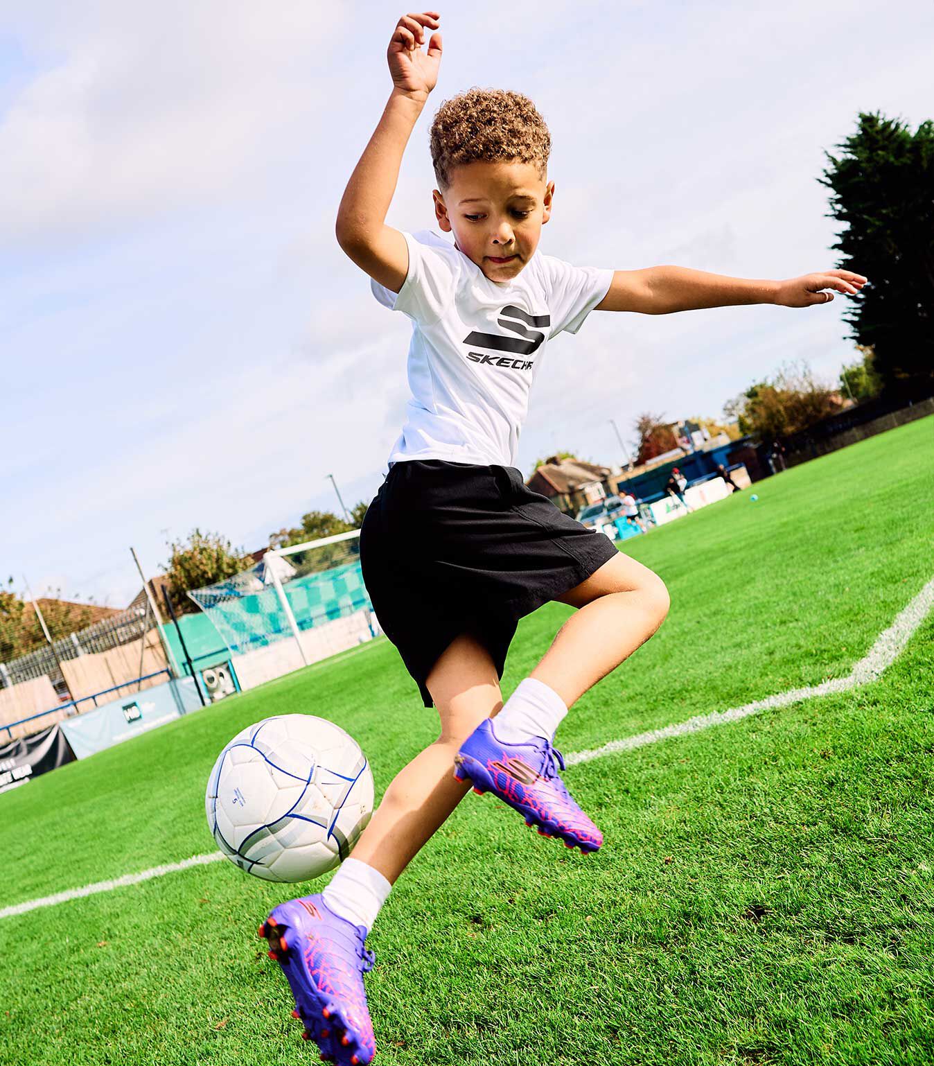 Soccer sports skechers shop